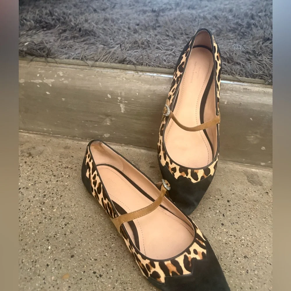 Mary Jane Flats, co-lab Coach and Tabitha Simmons.
Size 7.5 - Picture 1 of 13